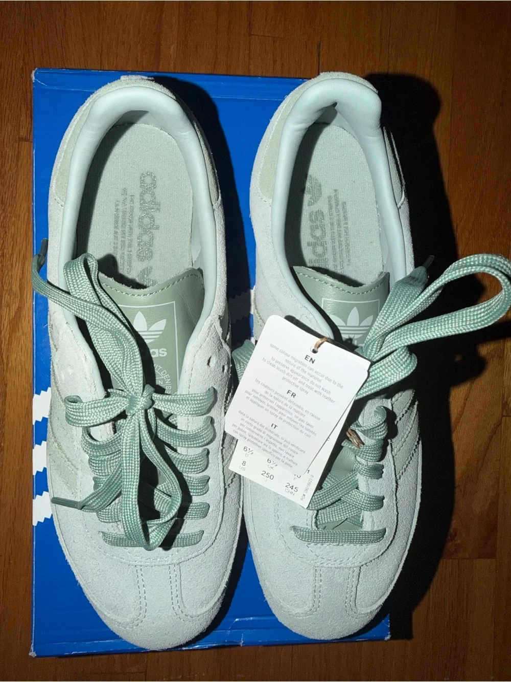 NIB adidas Samba Suede Sneakers in Light Sage Womens 8